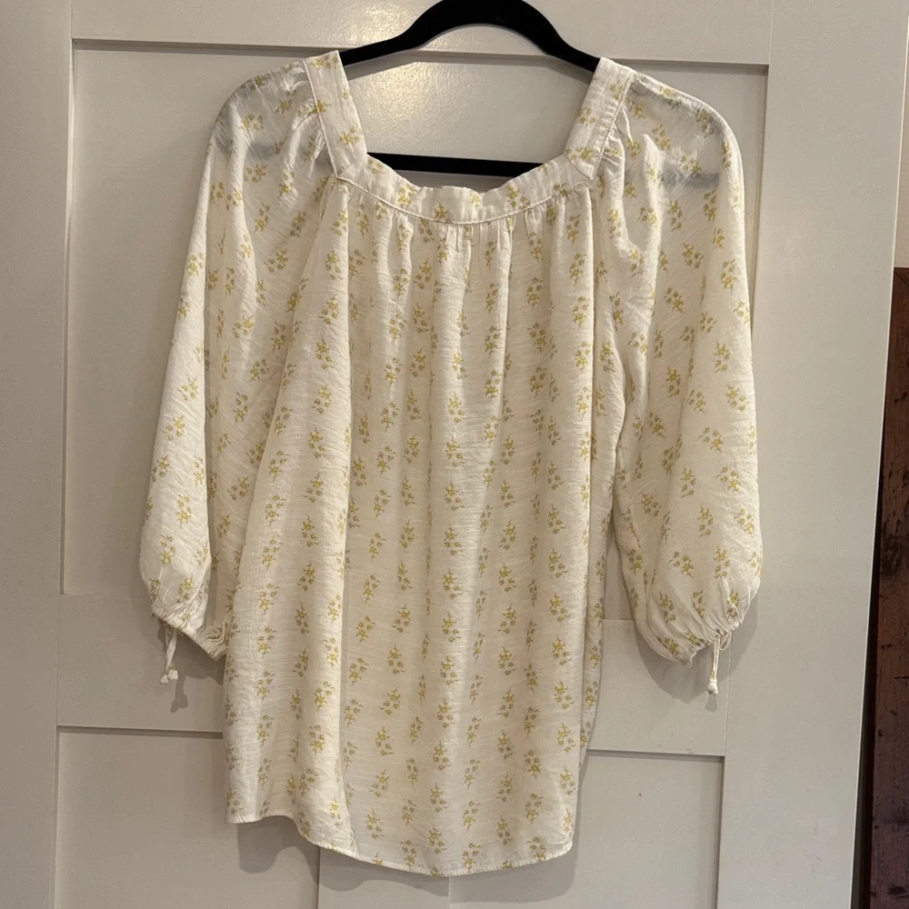 Lauren Conrad  Square Neck Peasant Blouse in White with Yellow Floral Print - M - Picture 5 of 5